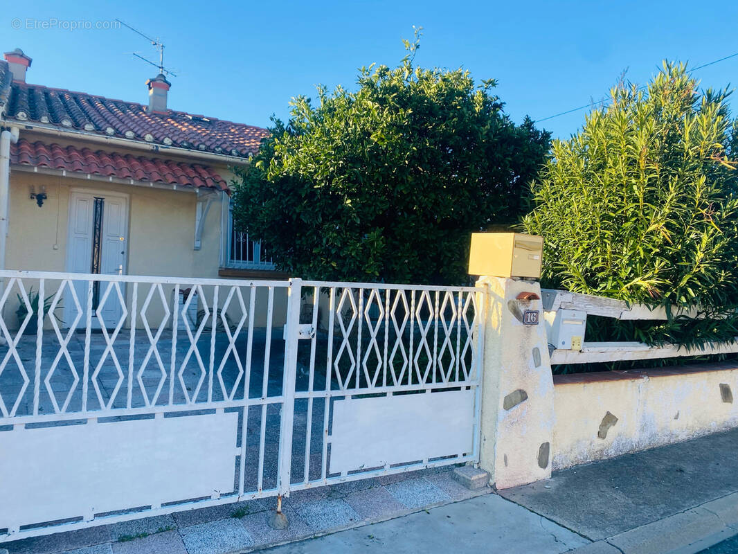 Maison à BAGES