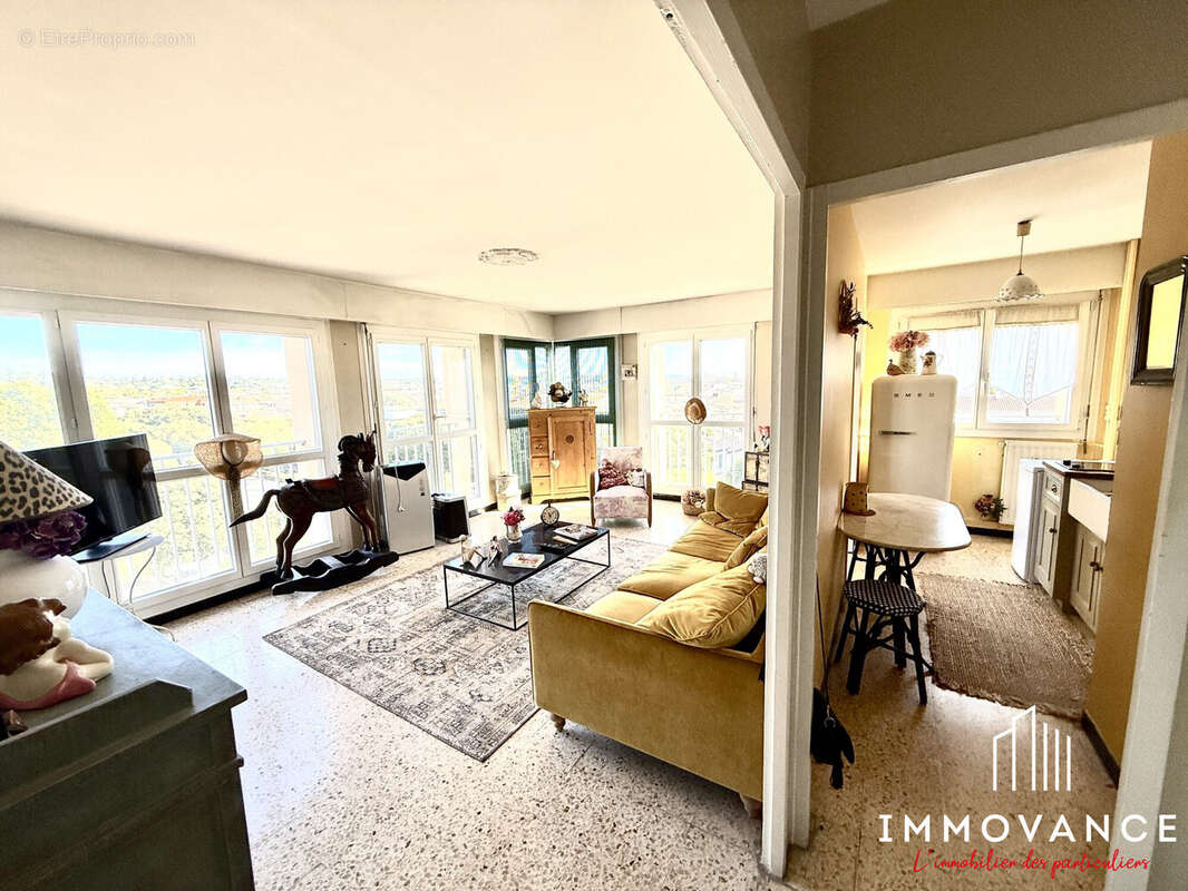 Appartement 48 m² à Nimes  - photo 2