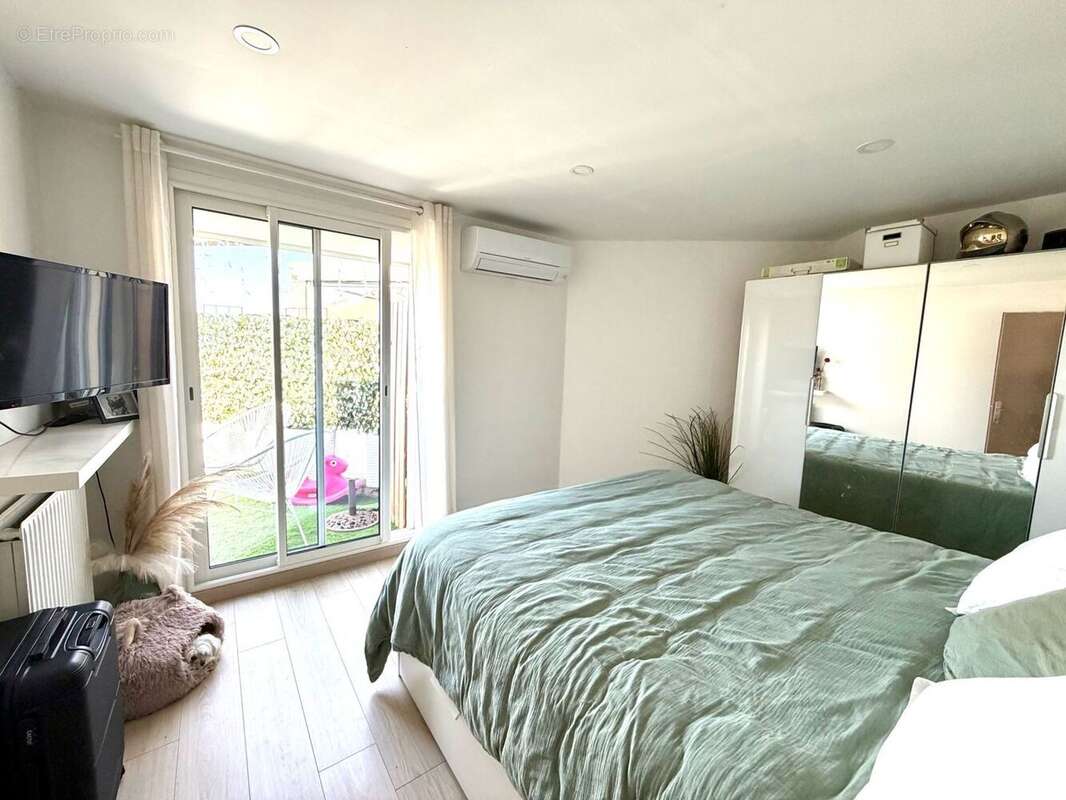 Appartement 66 m² à Vitrolles  - photo 5