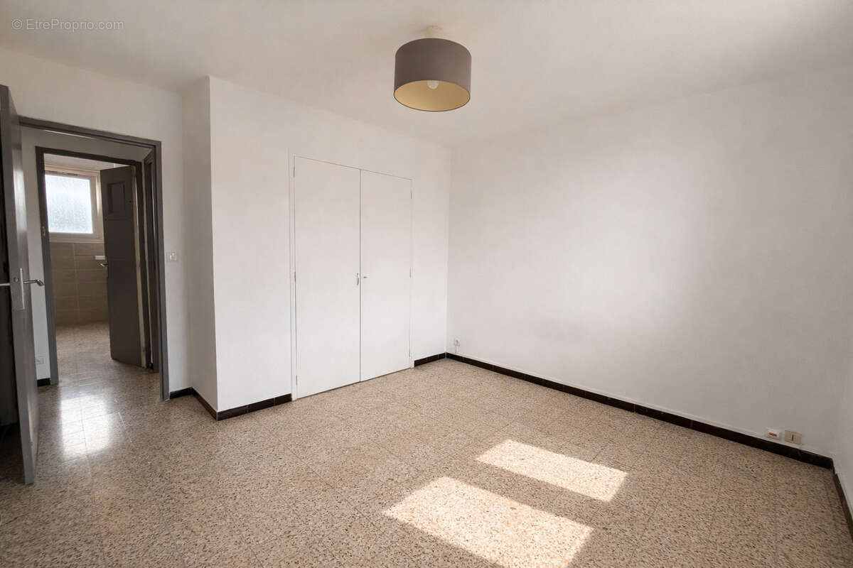 Appartement à LA VALETTE-DU-VAR