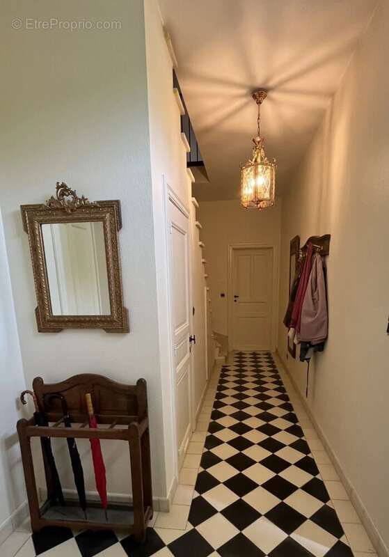 Maison à SAINT-GEORGES-DES-AGOUTS