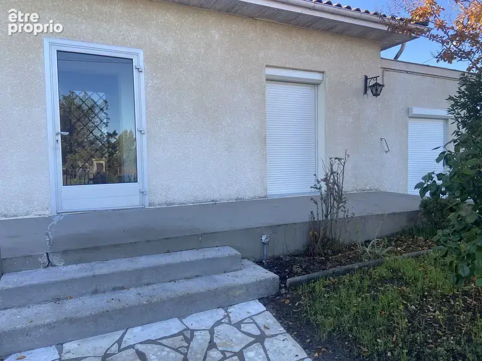 MAISON PAUILLAC T4 3 CHAMBRES GRAND TERRAIN 800 m2 DOUBLE