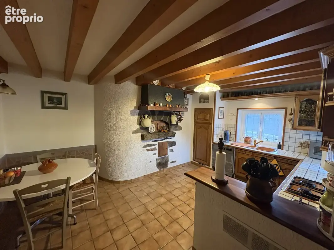 Pleine campagne - Maison avec dépendances sur 2947m2 de terrain plat - photo 6