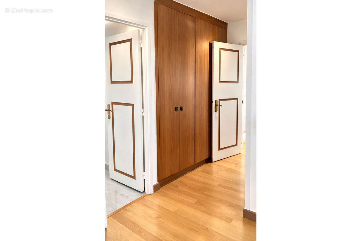 Appartement 3 pièces lumineux à Courbevoie - 85 m² -Secteur recherché - photo 10