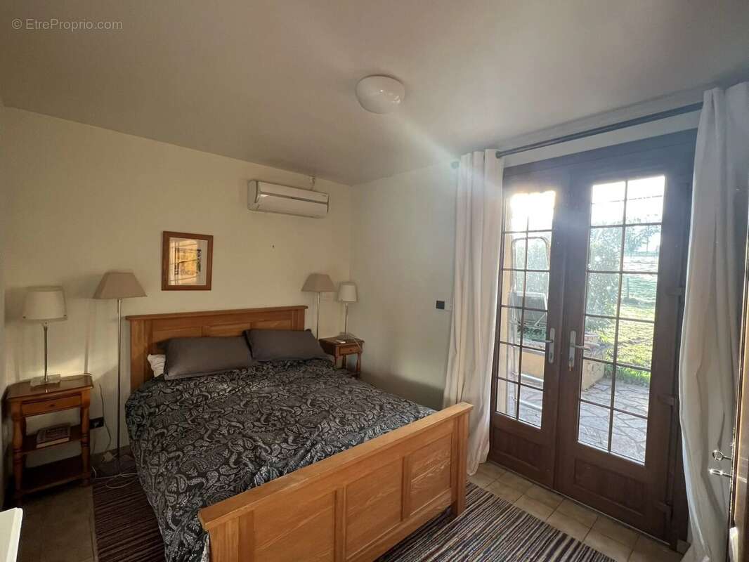 Maison à CHAMPNIERS-ET-REILHAC