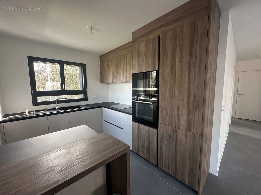 Appartement à NEUVECELLE