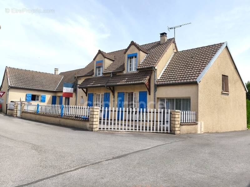 Maison à BROYES