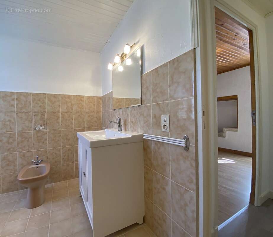 Maison à BAGAT-EN-QUERCY