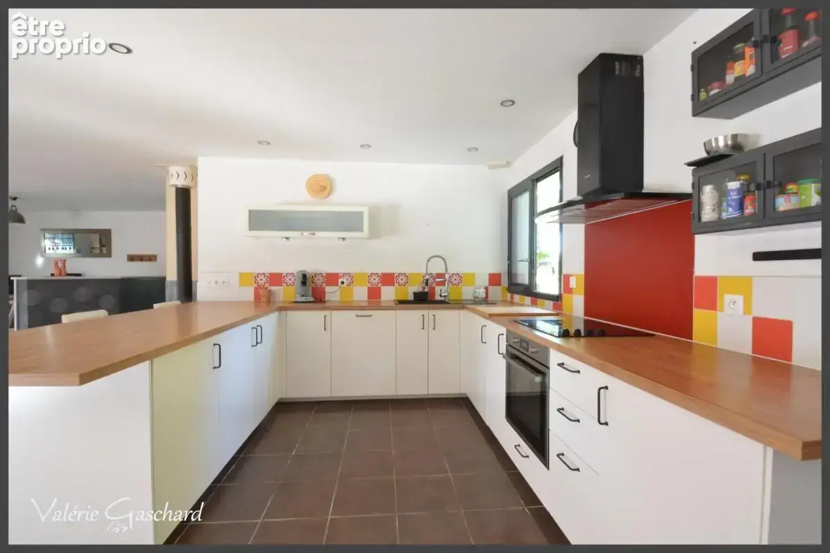 Ménesplet (proche Montpon-Ménestérol) Maison de  130 m² en parfait état - photo 15