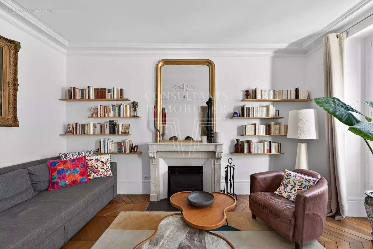 Appartement à LEVALLOIS-PERRET