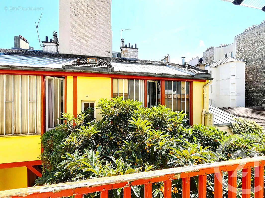 Appartement à PARIS-14E