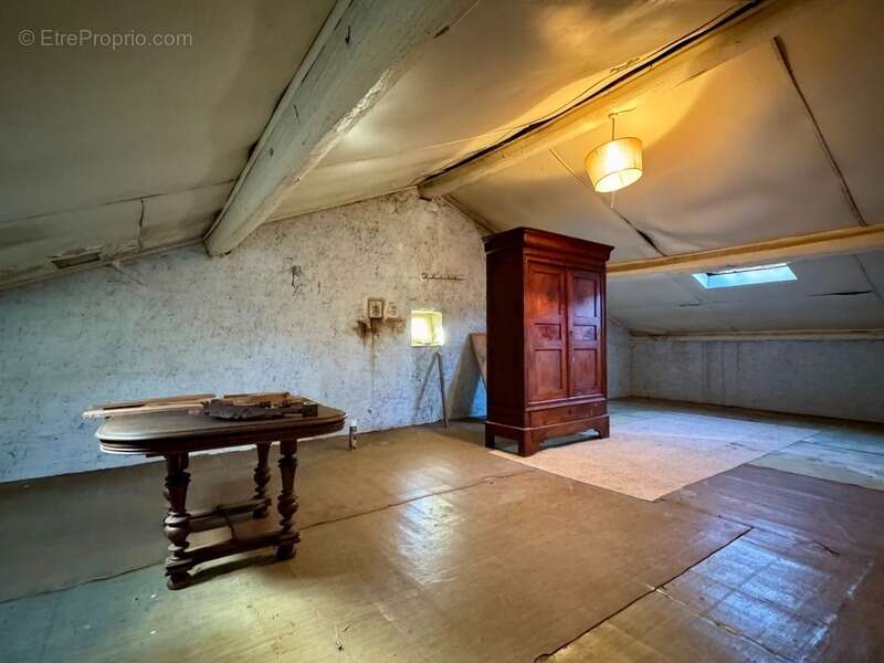 Maison à VAL-ET-CHATILLON