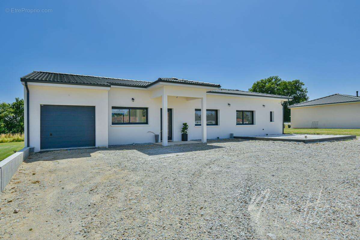 Maison 157 m² à Saint-Maurice-Les-Brousses  - photo 14