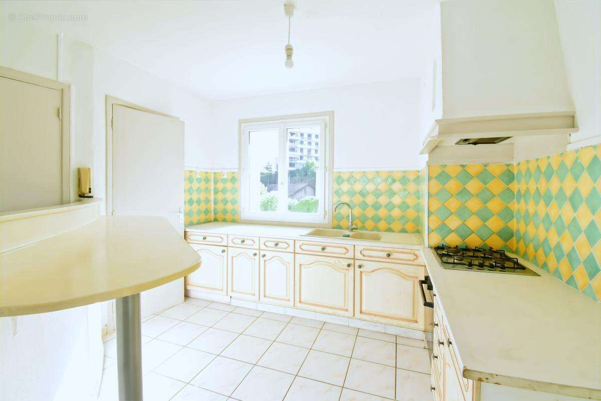 Appartement à BOURG-LES-VALENCE