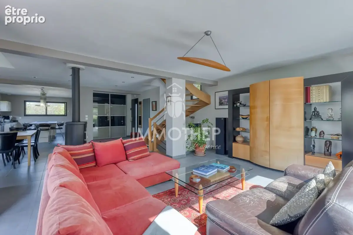 Maison 5 pièces 192 m² à vendre à Vaulnaveys-Le-Haut (38410) - photo 2