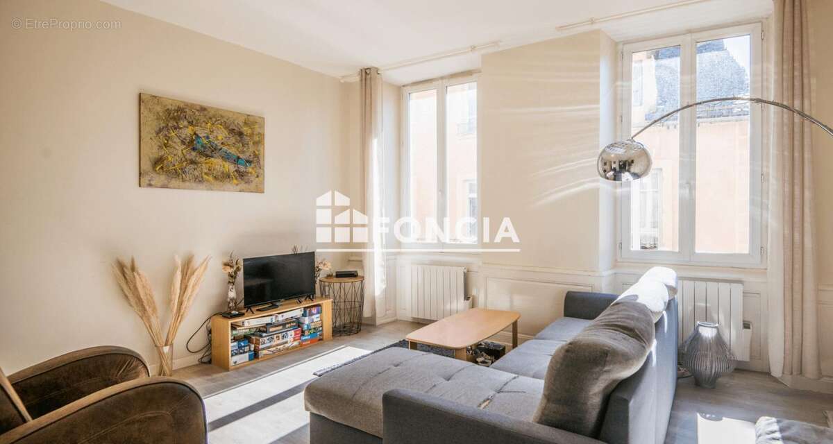 Appartement T2 de 39 m² avec terrasse – Centre historique de Rodez - photo 2