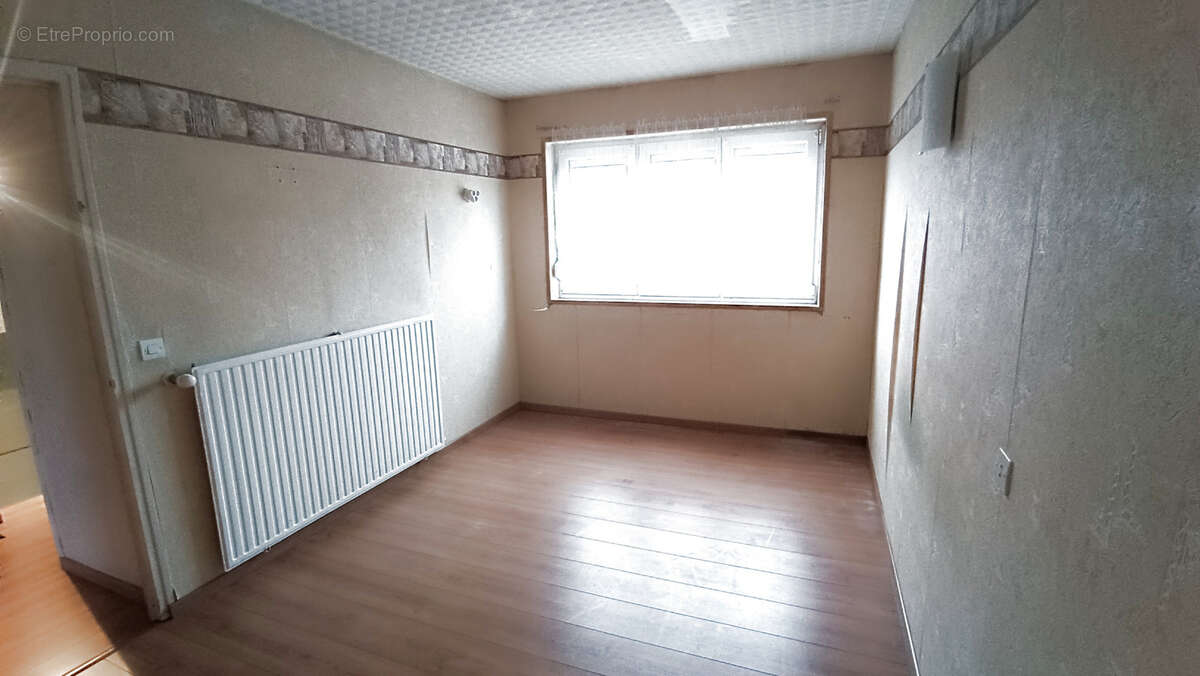 Maison à MONTIGNY-EN-GOHELLE