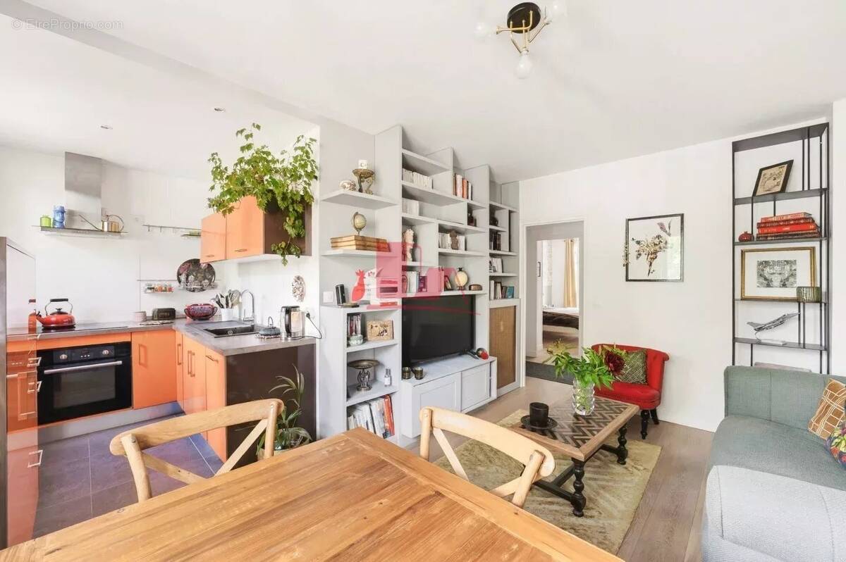 Appartement à ISSY-LES-MOULINEAUX