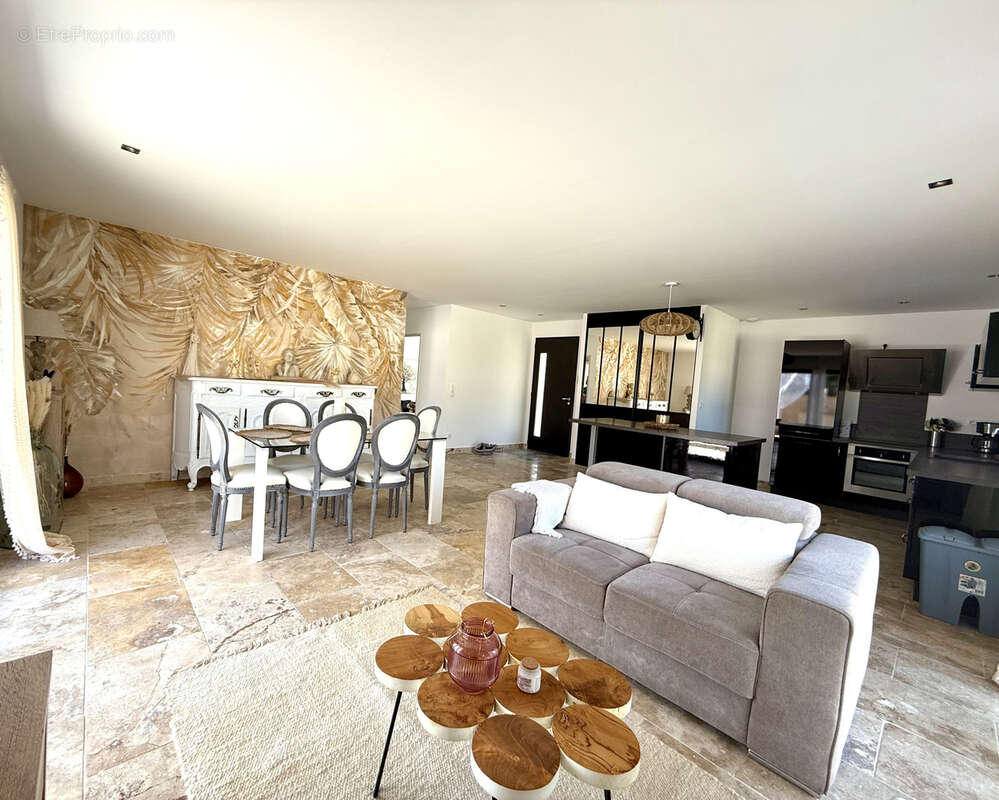 Maison à TULETTE
