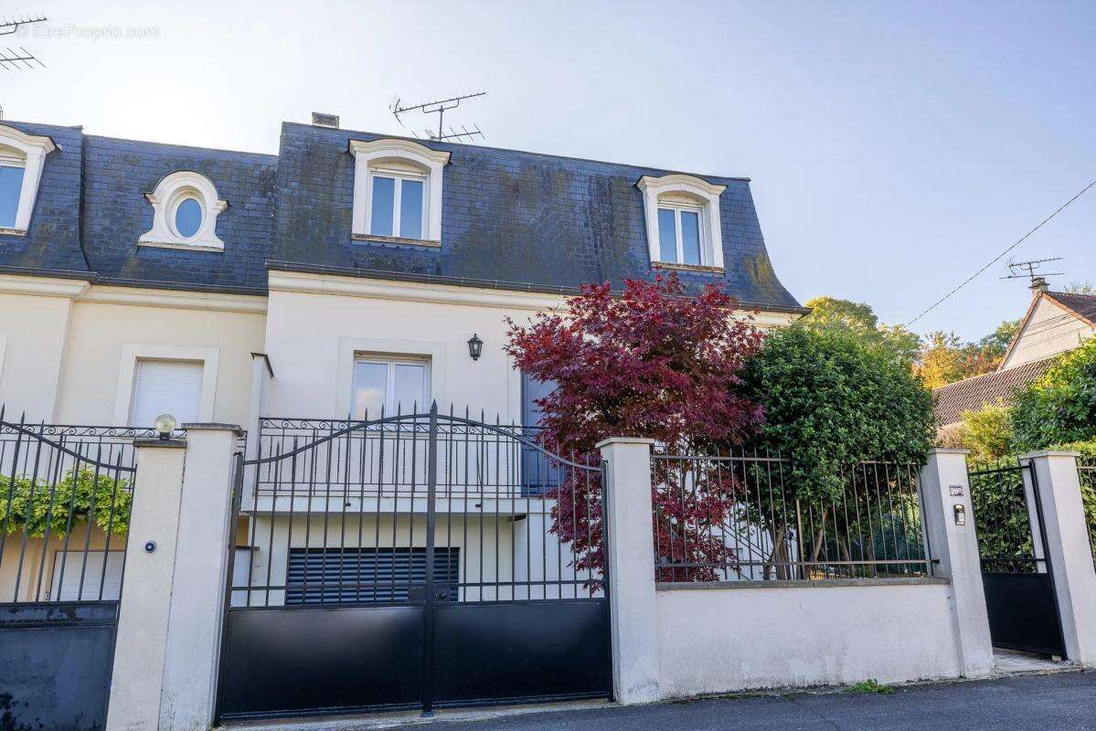 Maison à NOISY-LE-GRAND