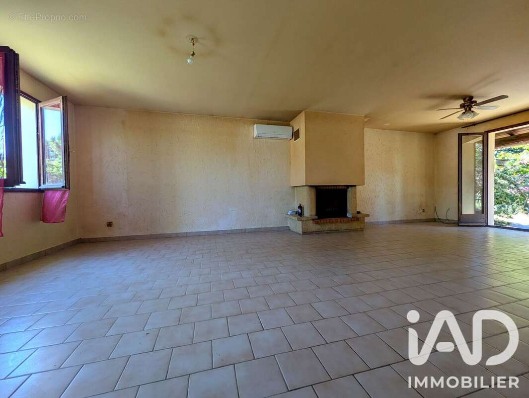 Maison 99 m² à Les Tourrettes  - photo 4