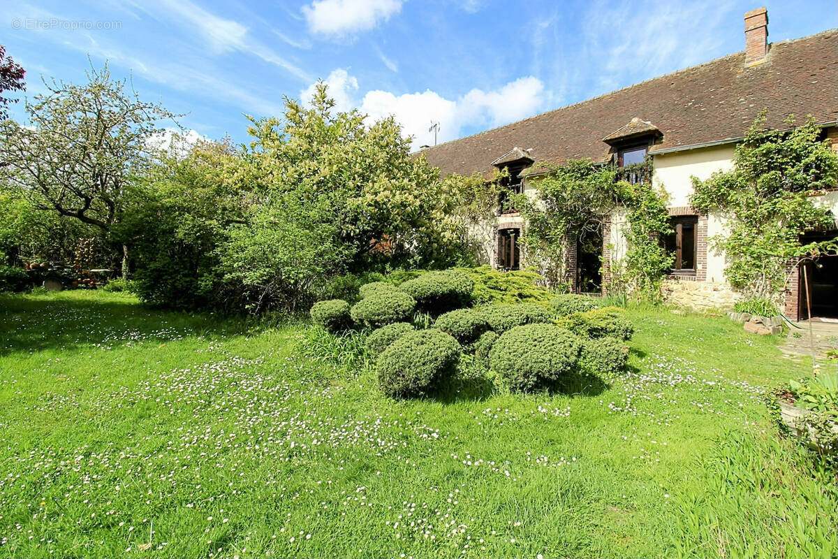 Maison à EPERNON
