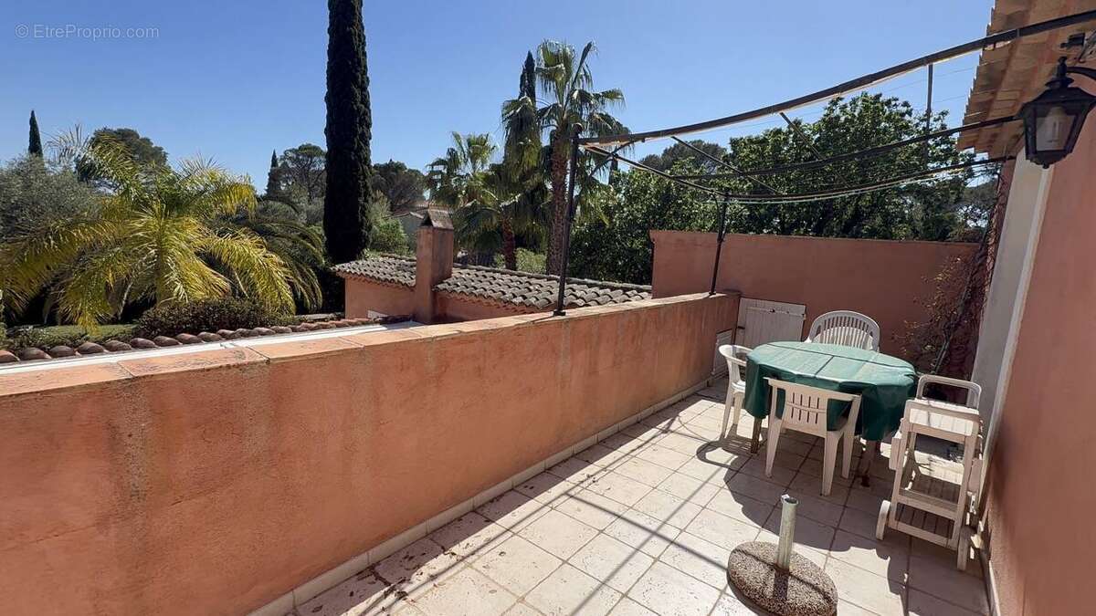 Maison à FREJUS