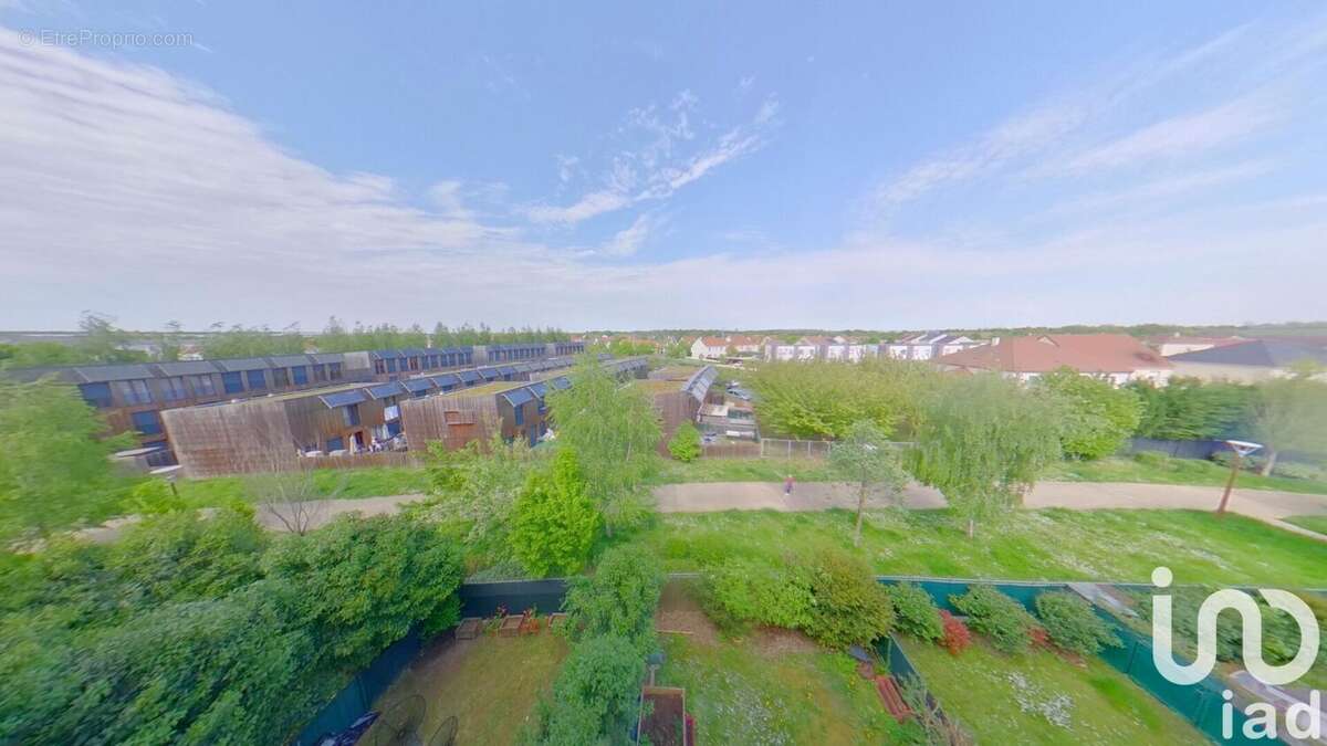 Photo 9 - Appartement à LIEUSAINT