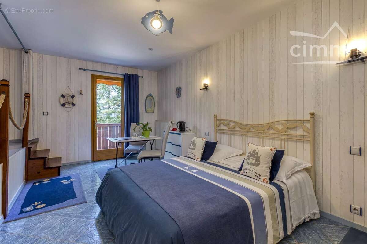 Maison à LES ABRETS