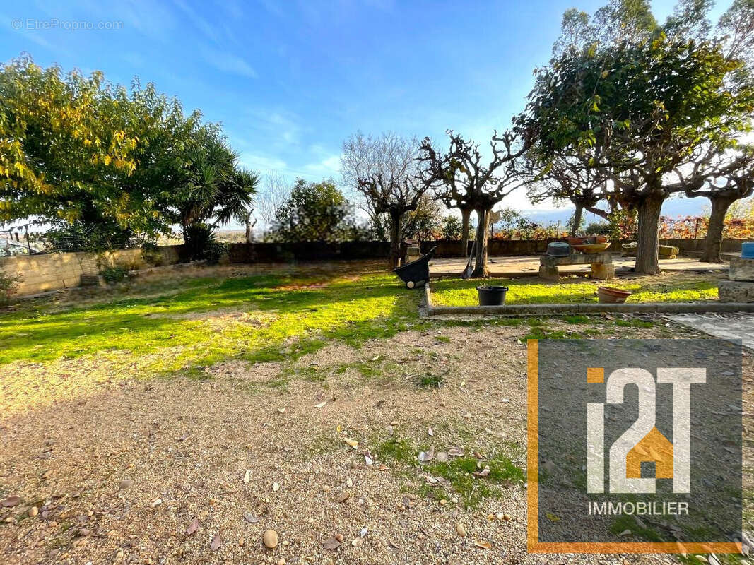 Maison à BELLEGARDE