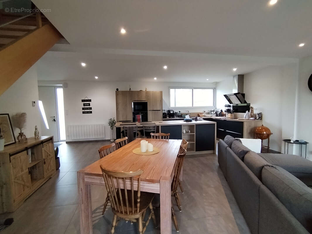 Maison de bourg 6 pièces 172 m2 - photo 3