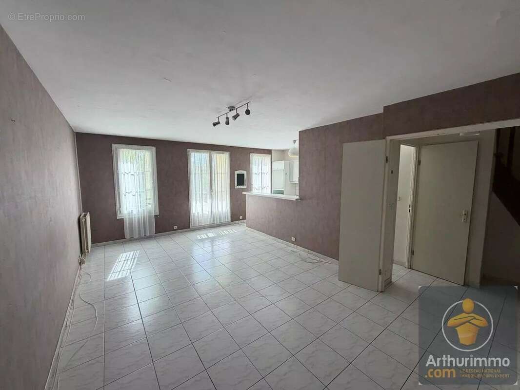Appartement à VAIRES-SUR-MARNE