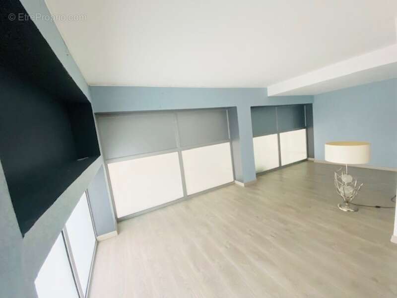 Commerce à COLOMIERS