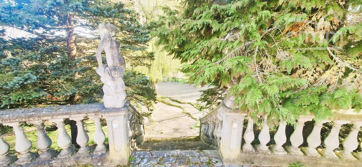Propriété de caractère de 235 m² sur plus de 2 hectares – Un cadre d'exception aux portes de La Tour-du-Pin - photo 5