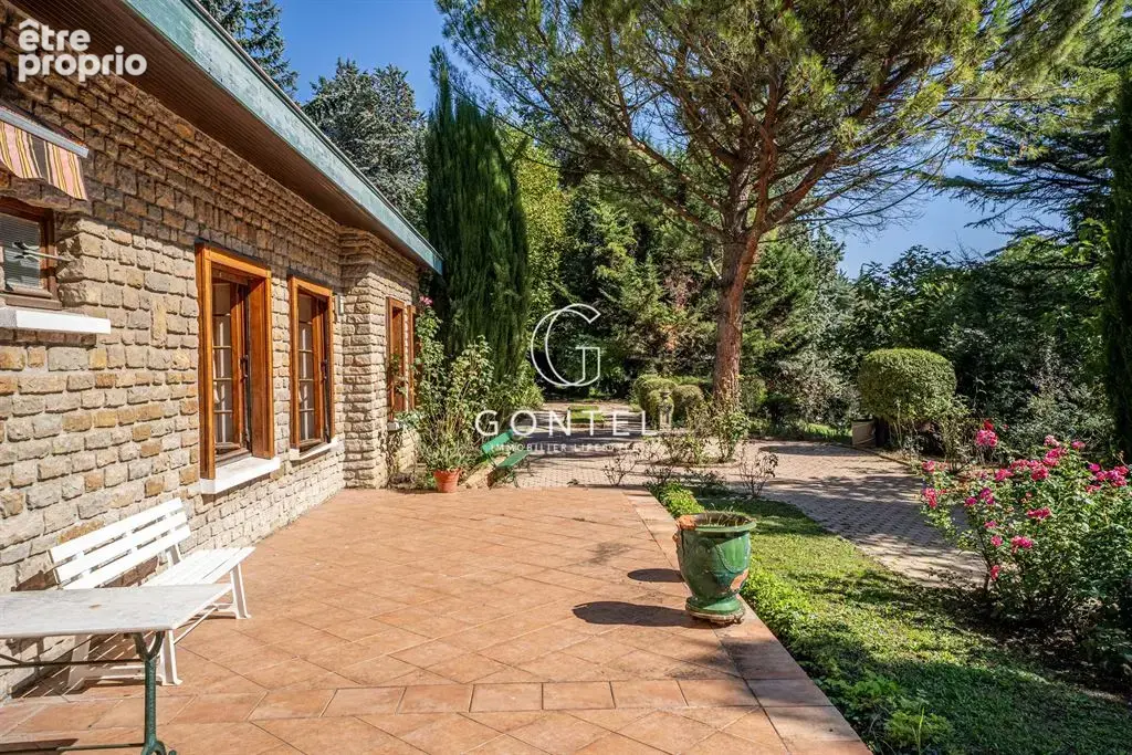 Maison à SAINT-CYR-AU-MONT-D'OR