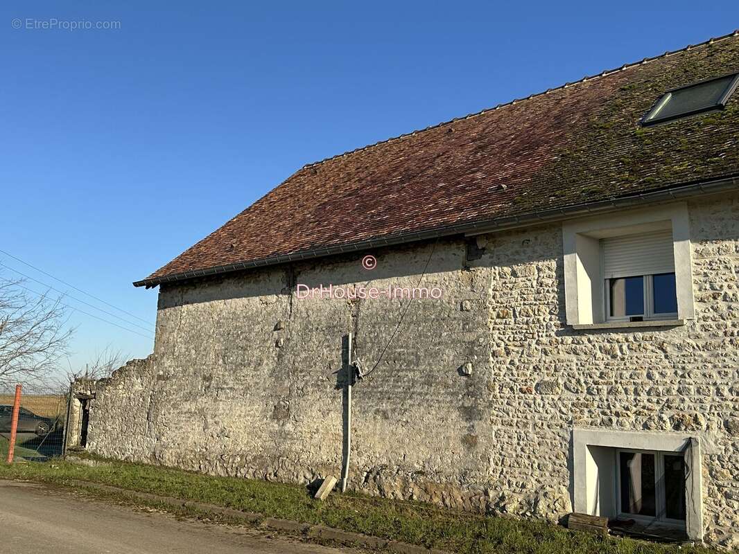 Maison à NEMOURS
