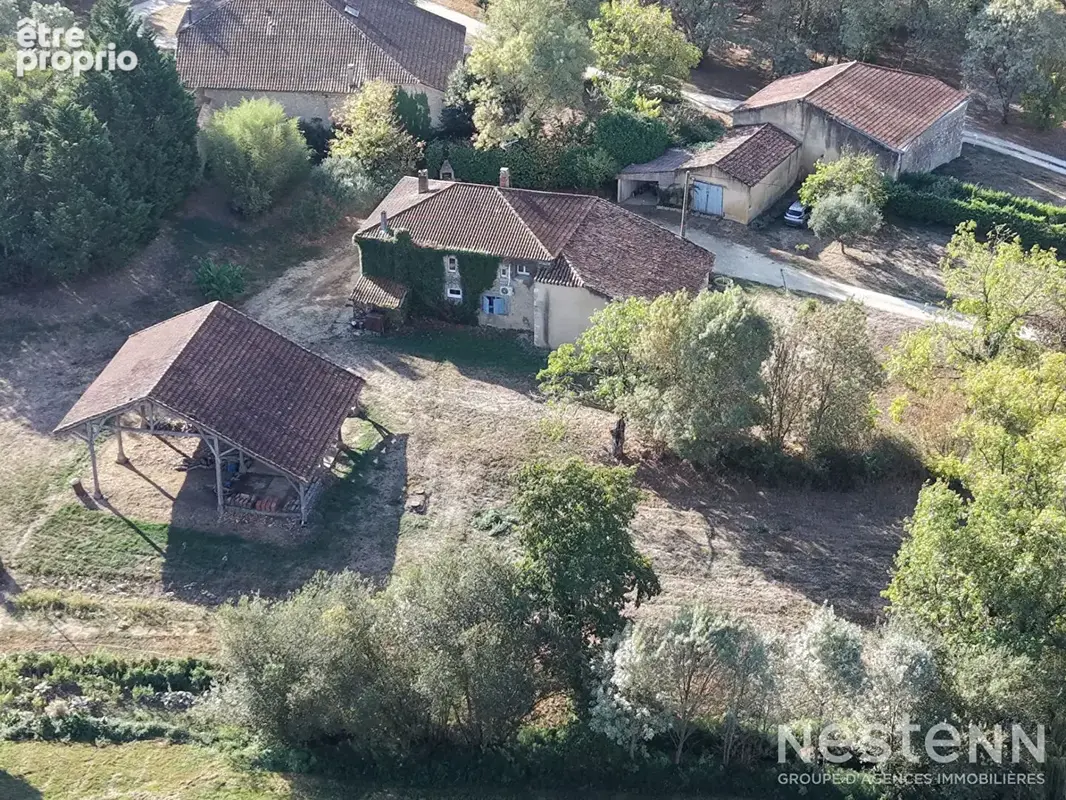 A Vendre Gasconne rénovée de 203m² avec dépendances et plus de 3 hectares à Saint-Puy - photo 15
