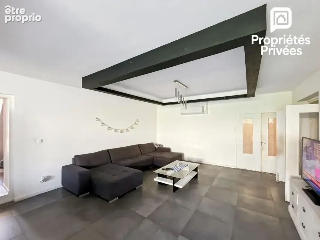 Maison en pierre - 287m2 - 5 chambres - - photo 2