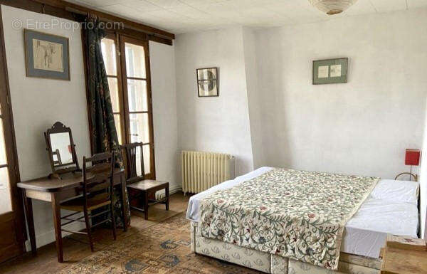bedroom 2 - Maison à CONFOLENS