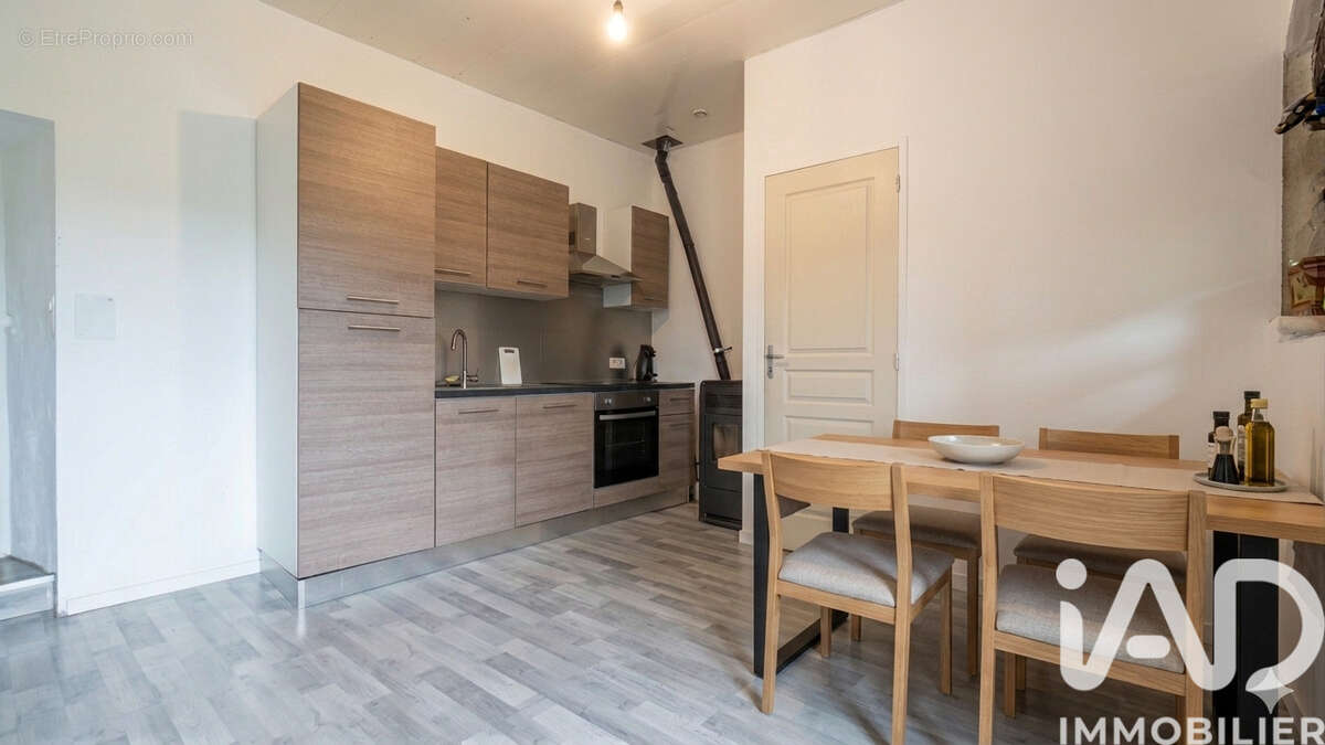 Maison 110 m² à Saint-Sernin-Sur-Rance  - photo 7
