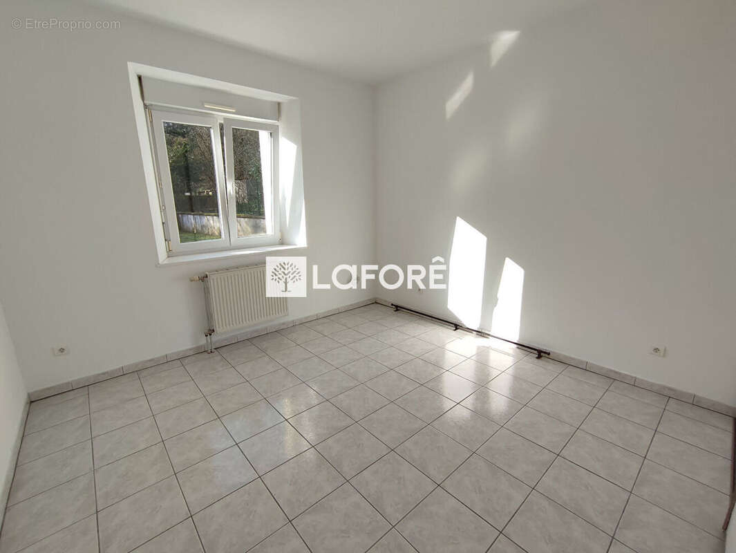 Maison Anjoutey 8 pièce(s)  186m2 loi carrez, - photo 5