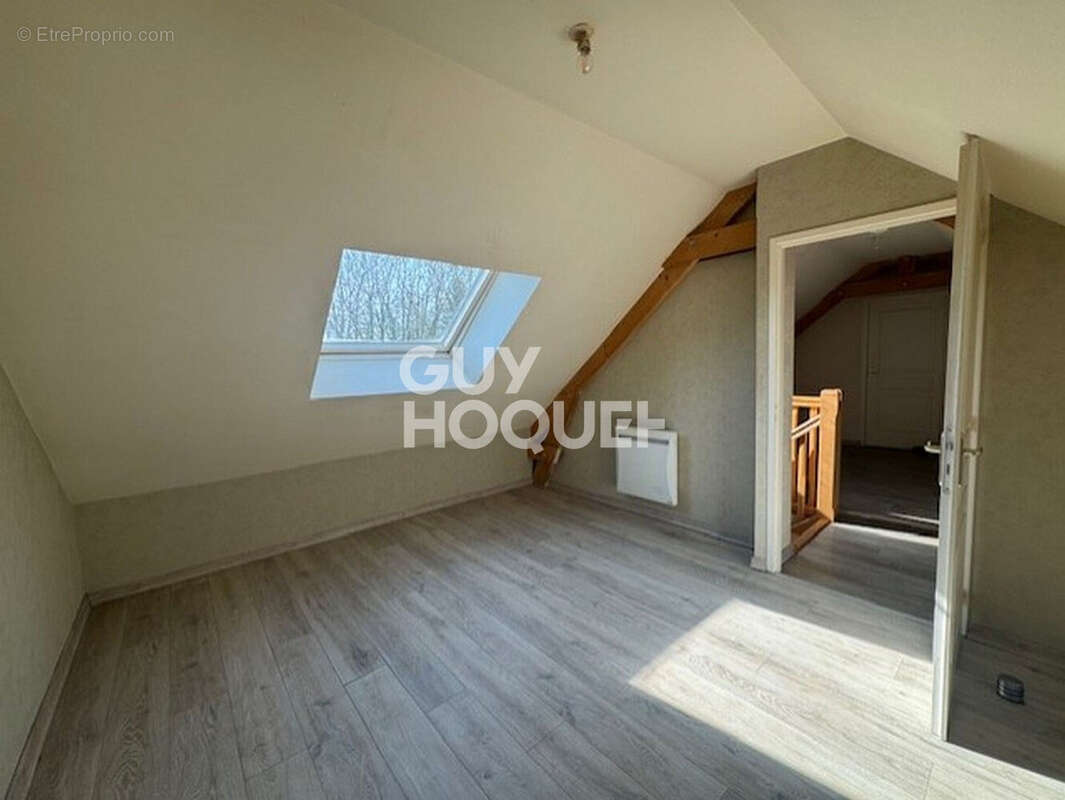 Maison à LE MEIX-SAINT-EPOING