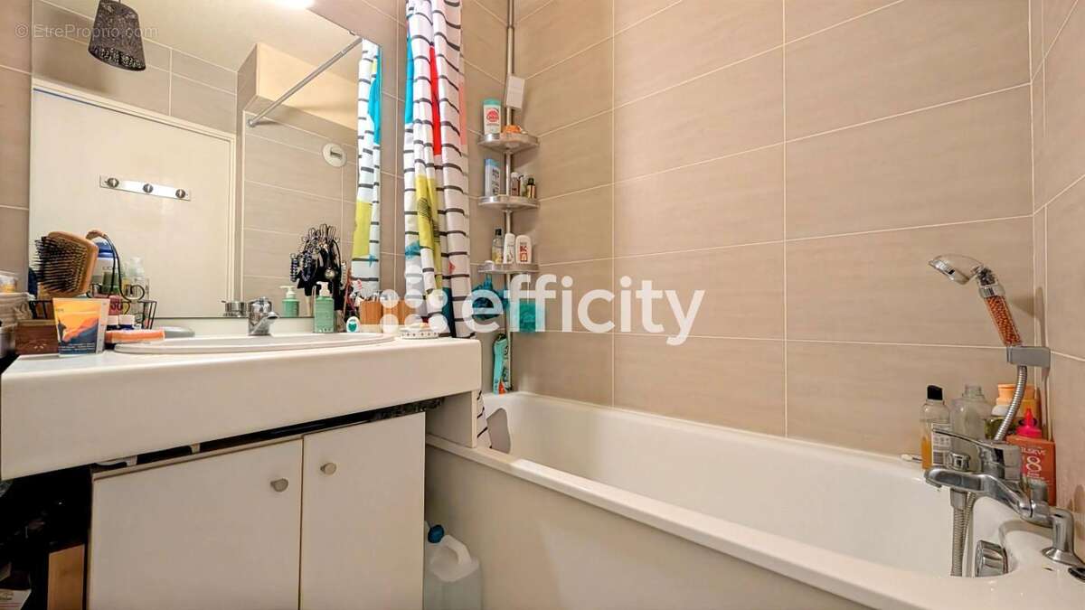 Appartement à TORCY