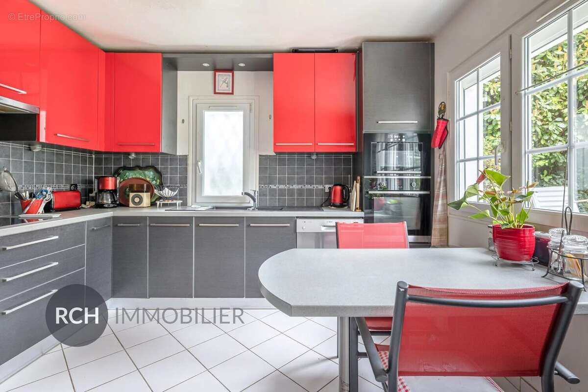 Maison à VILLIERS-SAINT-FREDERIC