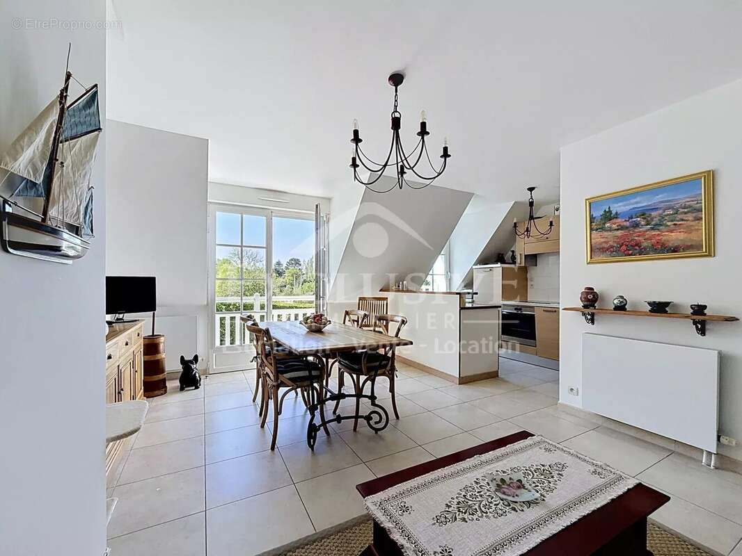 Appartement à TROUVILLE-SUR-MER