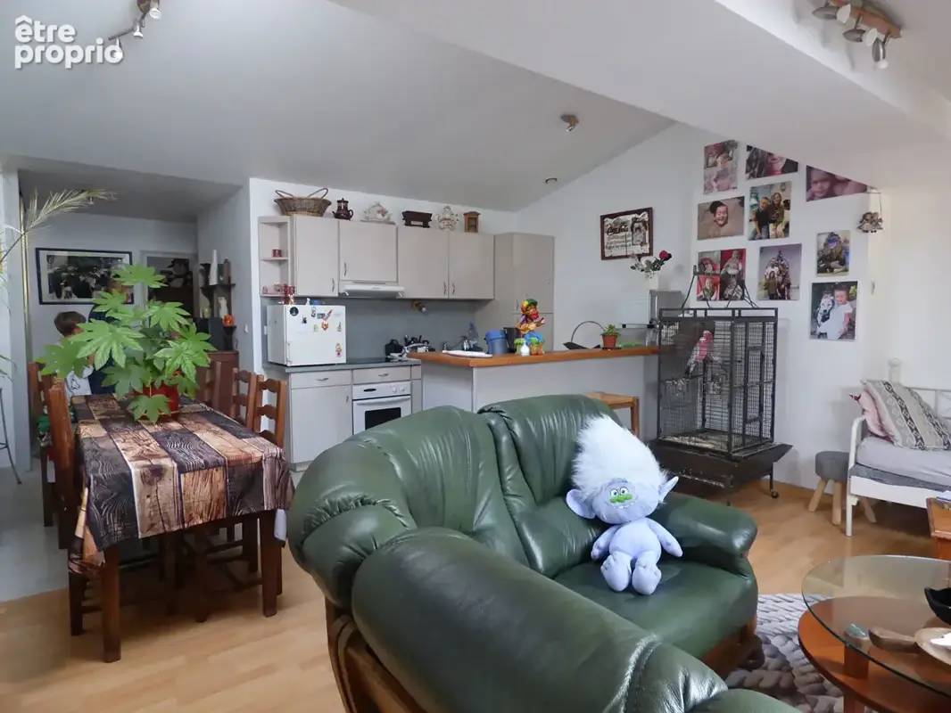 PONT-DE-VAUX -IMMEUBLE? 3 appartements + local commercial ? 2 389  de loyers/mois - photo 12