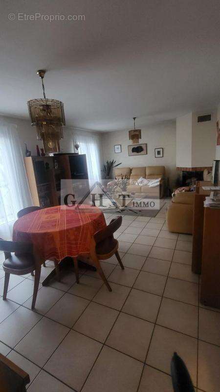 Commerce à SAINT-OUEN-L&#039;AUMONE