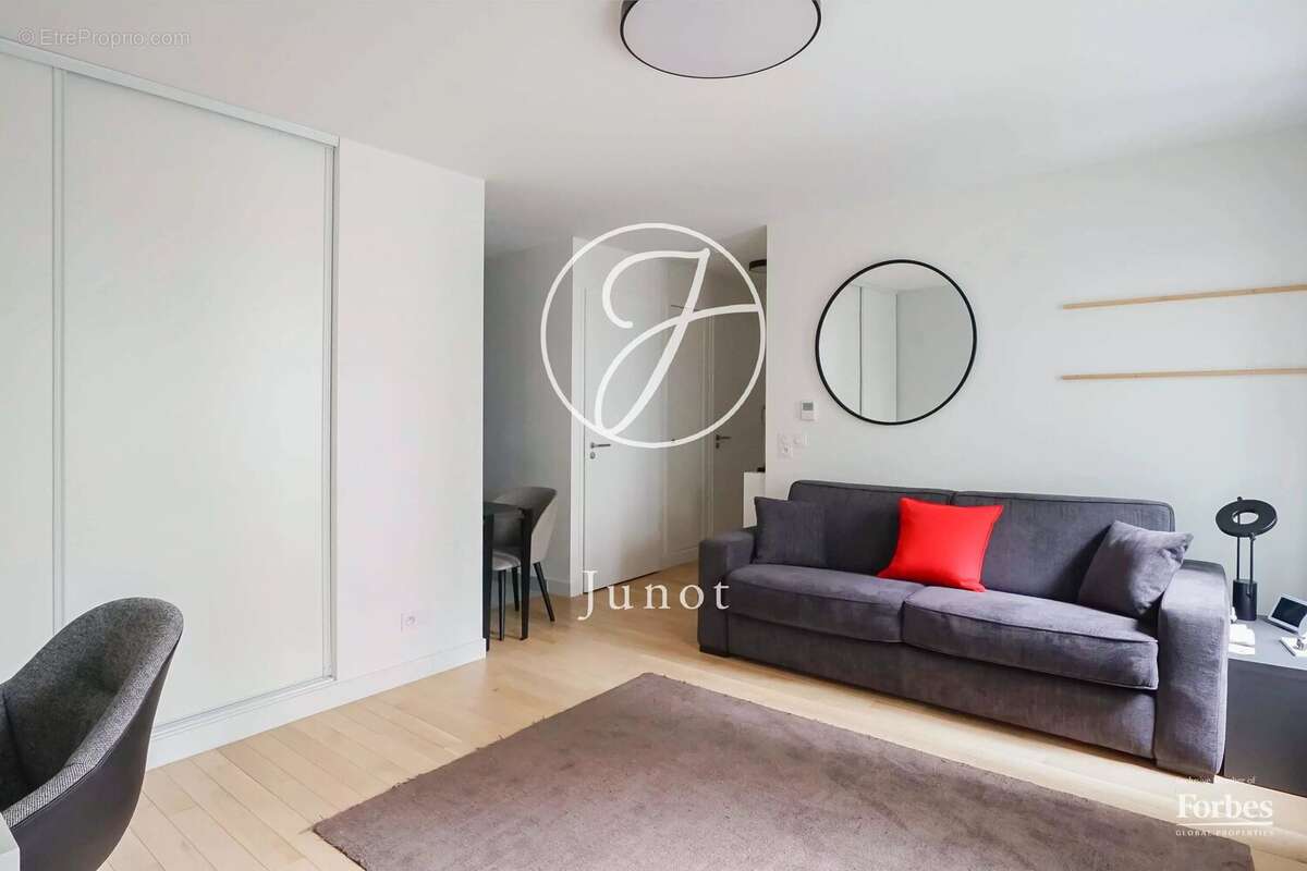 Appartement à PARIS-9E