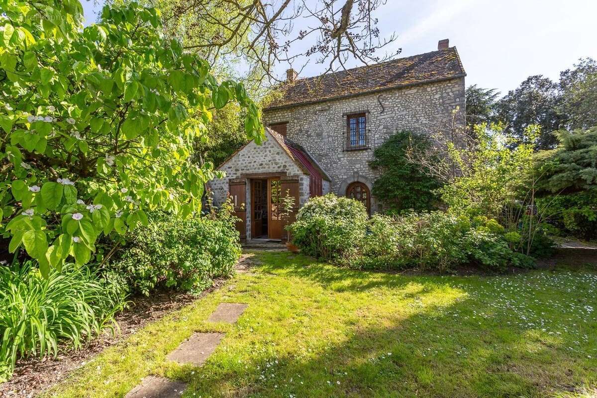 Maison à MILLY-LA-FORET