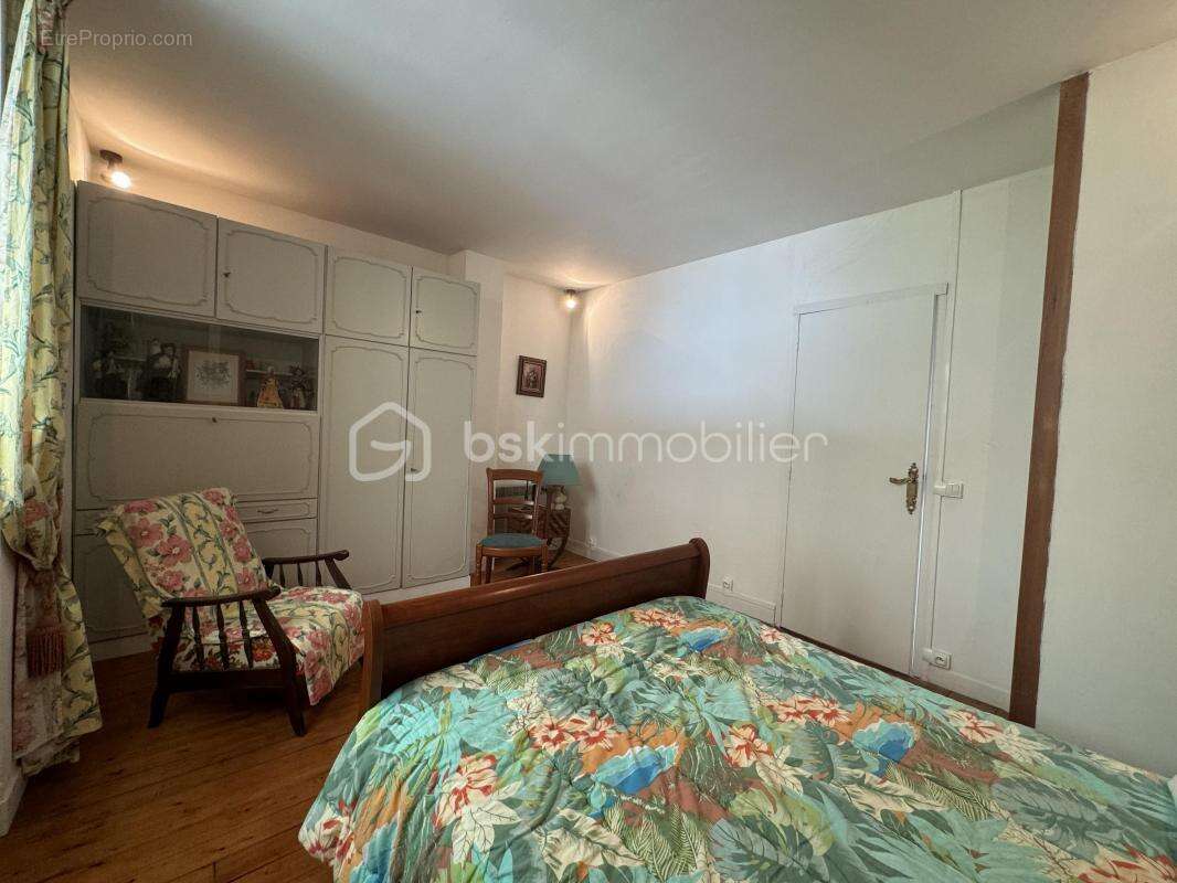 Maison à OZOUER-LE-VOULGIS